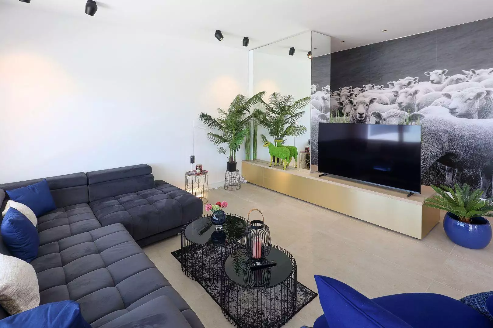Villa 302m² in Croatia, Novalja. Priced at 1470000€ rent photo-13