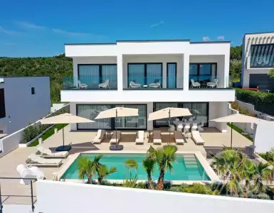 Buy in Croatia for 1470000€