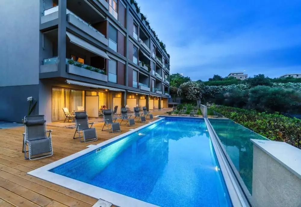 Hotels 494m² in Croatia, Split. Priced at 2600000€ rent photo-1
