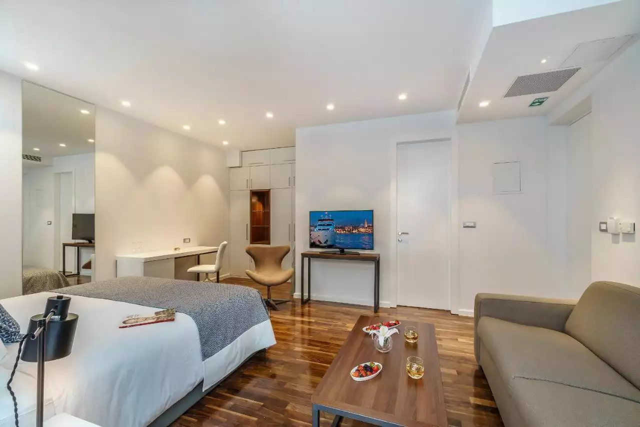 Hotels 494m² in Croatia, Split. Priced at 2600000€ rent photo-10