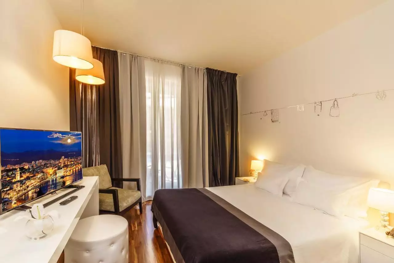 Hotels 494m² in Croatia, Split. Priced at 2600000€ rent photo-15