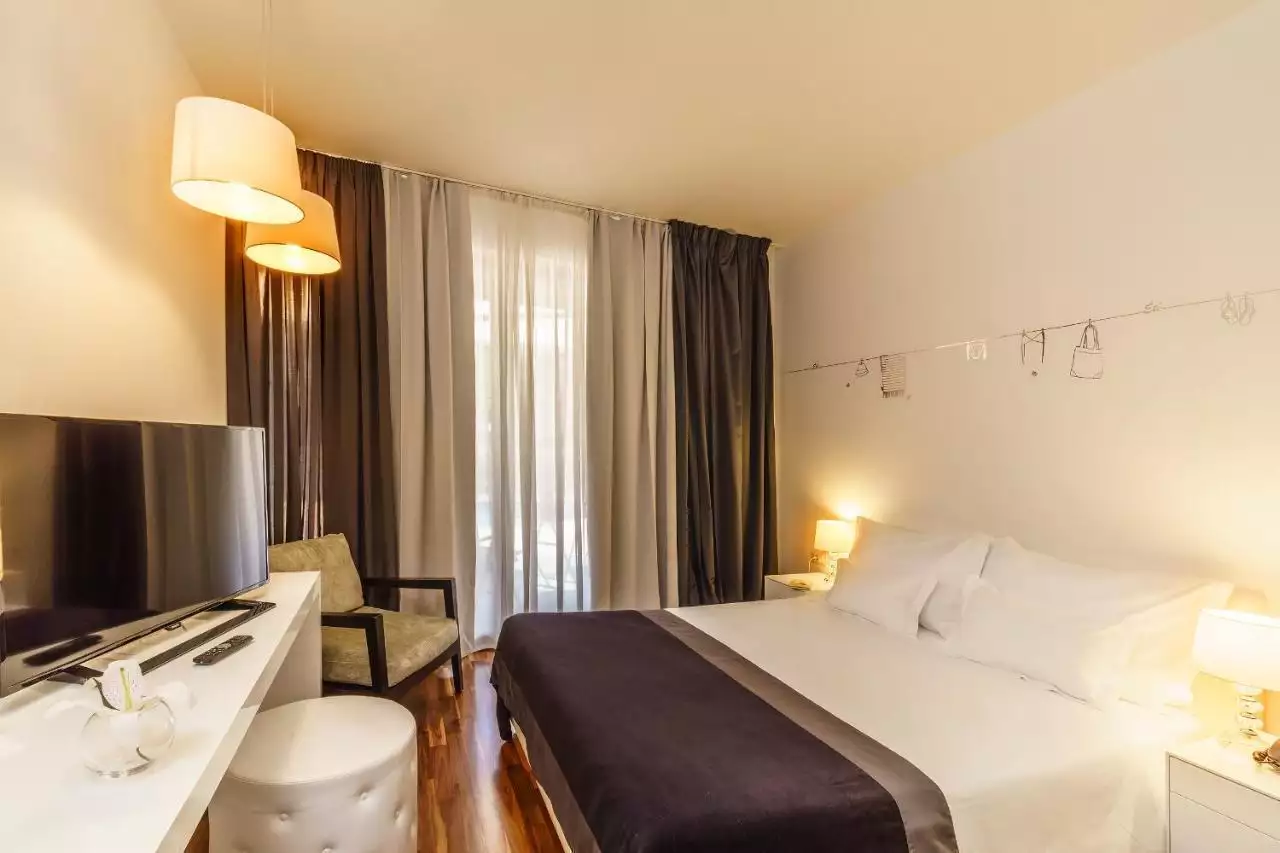 Hotels 494m² in Croatia, Split. Priced at 2600000€ rent photo-16