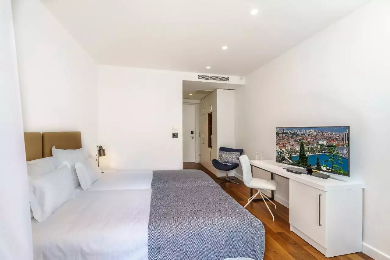 Hotels 494m² in Croatia, Split. Priced at 2600000€ rent photo-24