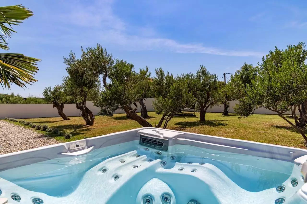 Villa 333m² in Croatia, Kastela. Priced at 970000€ rent photo-5