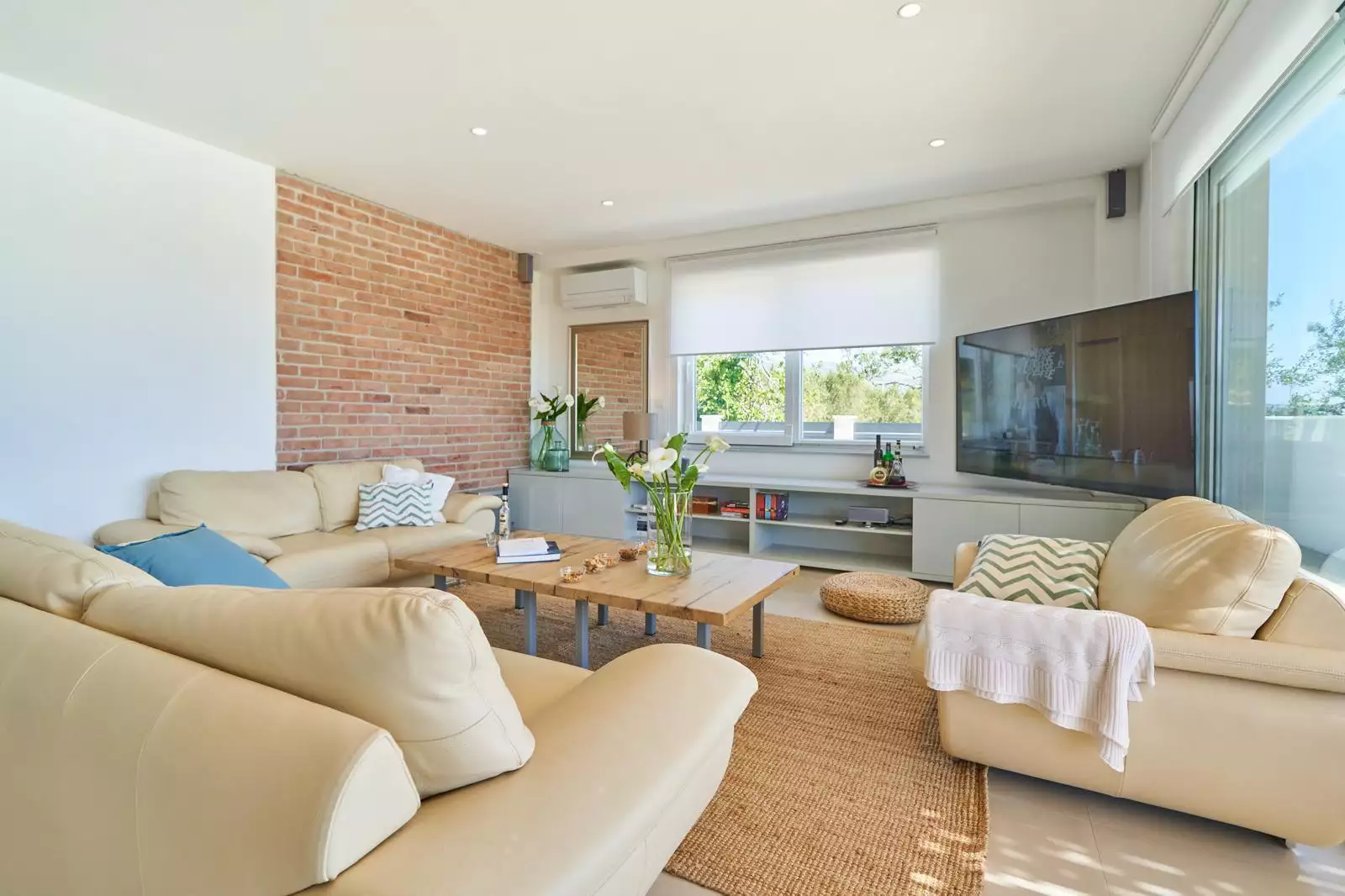 Villa 180m² in Croatia, Kastela. Priced at 1100000€ rent photo-10