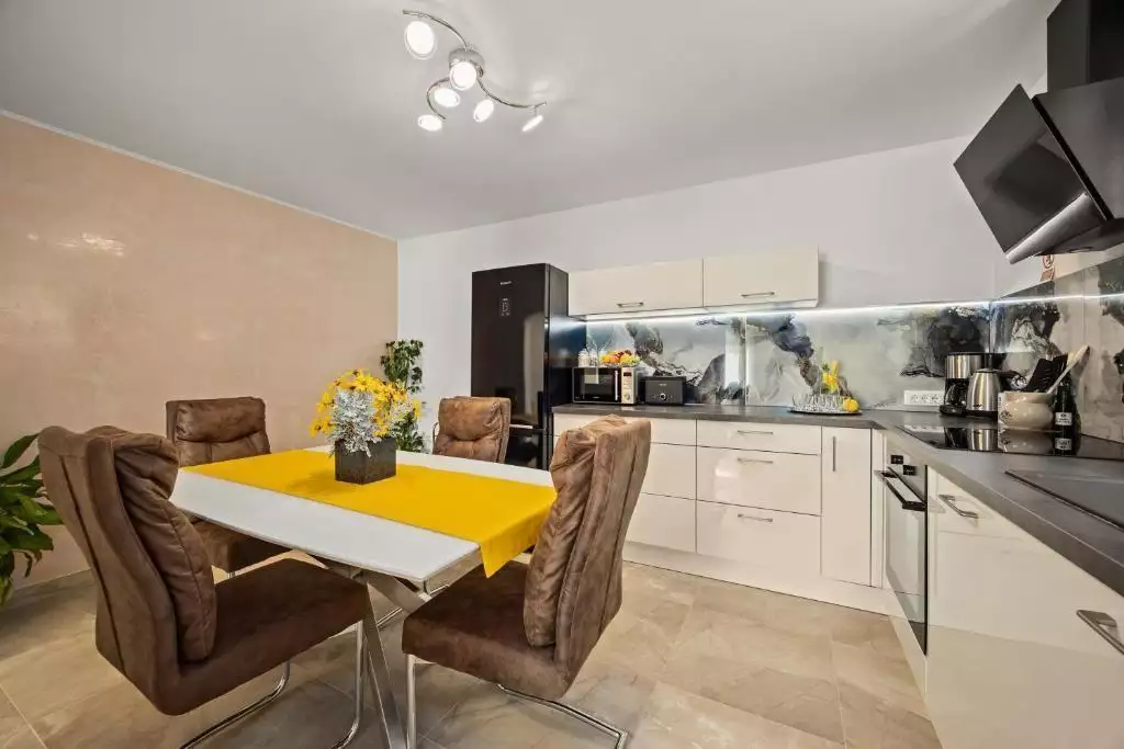 Villa 140m² in Croatia, Rovinj. Priced at 1545000€ rent photo-17