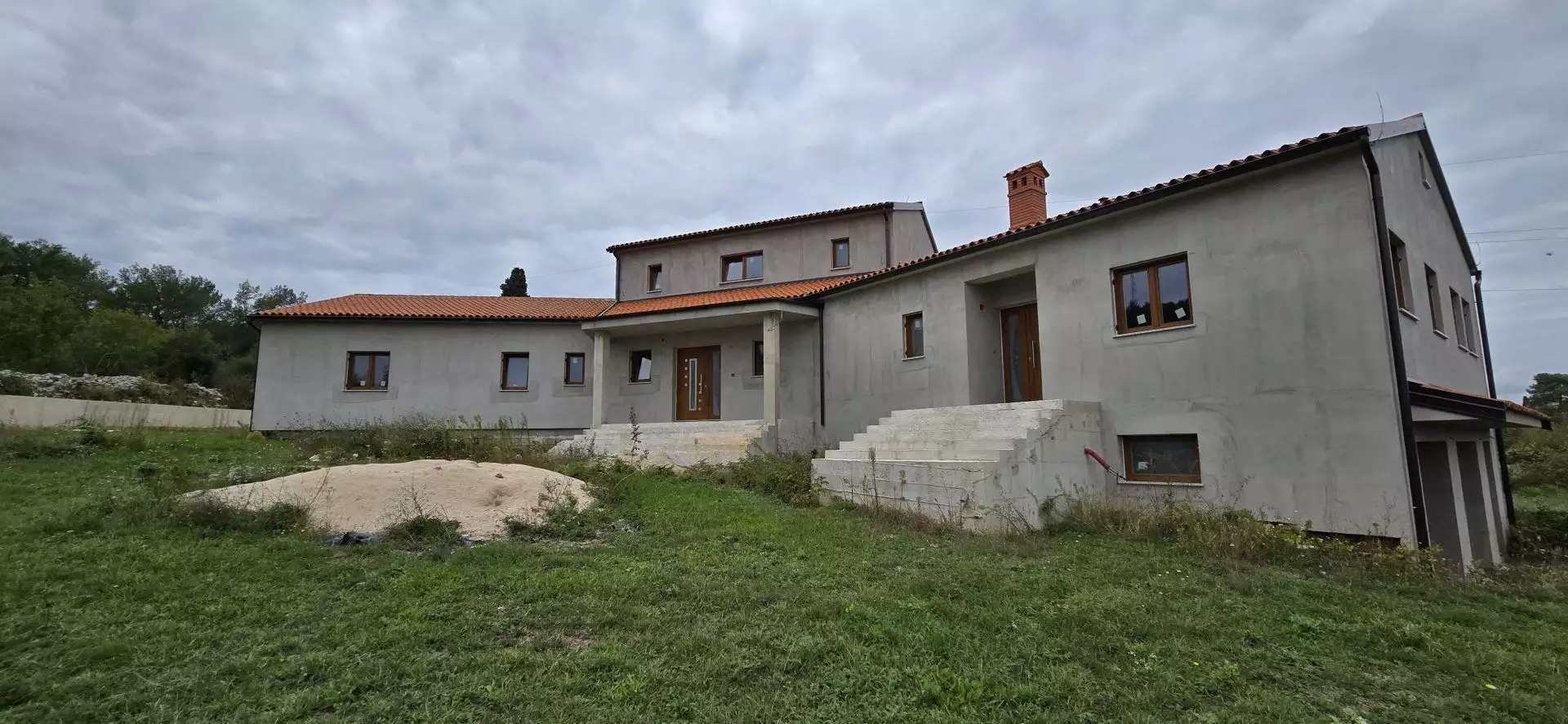 Villa 550m² in Croatia, Rovinj. Priced at 740000€ rent photo-2