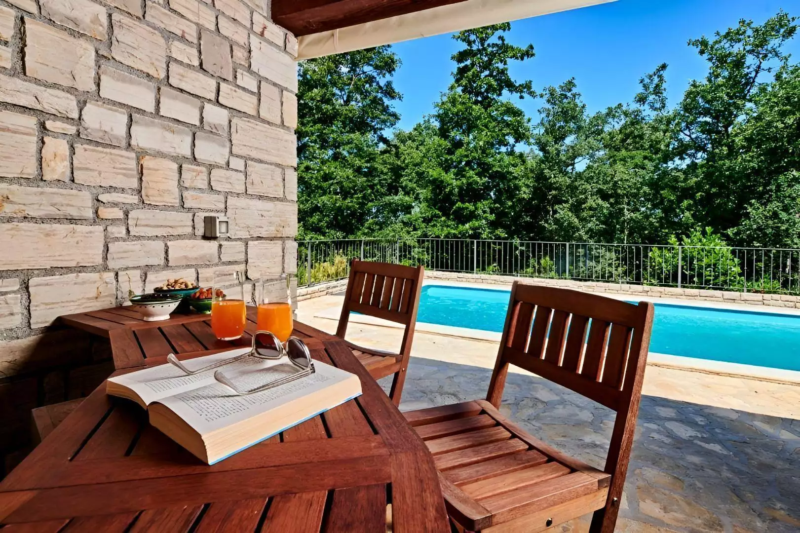 Villa 250m² in Croatia, Buje. Priced at 820000€ rent photo-8