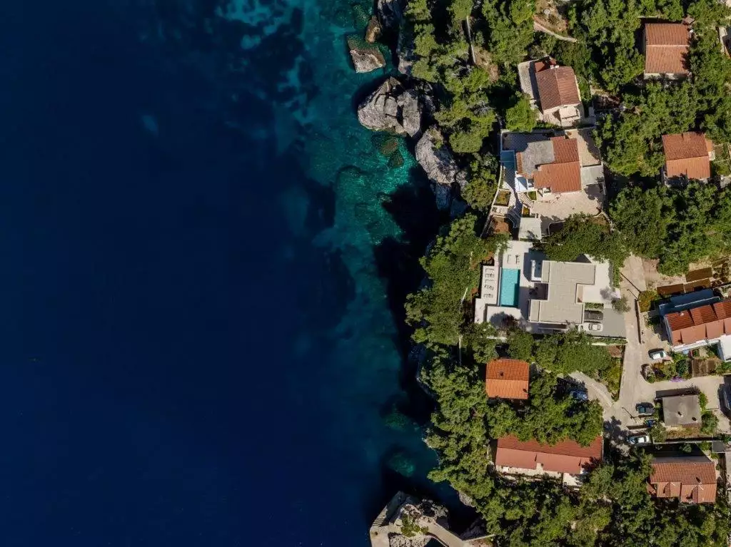 Villa 351m² in Croatia, Hvar. Priced at 2500000€ rent photo-5