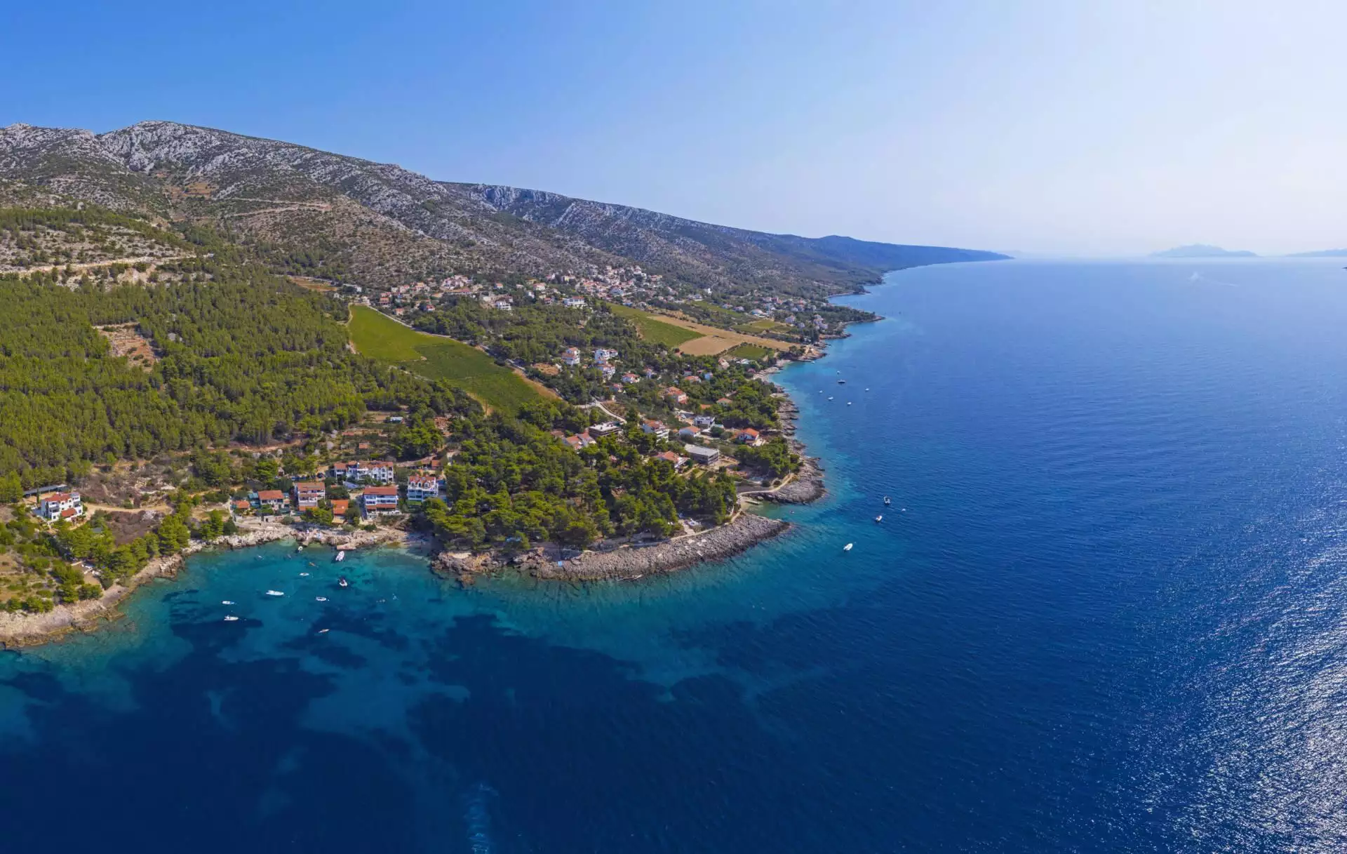 Villa 351m² in Croatia, Hvar. Priced at 2500000€ rent photo-9