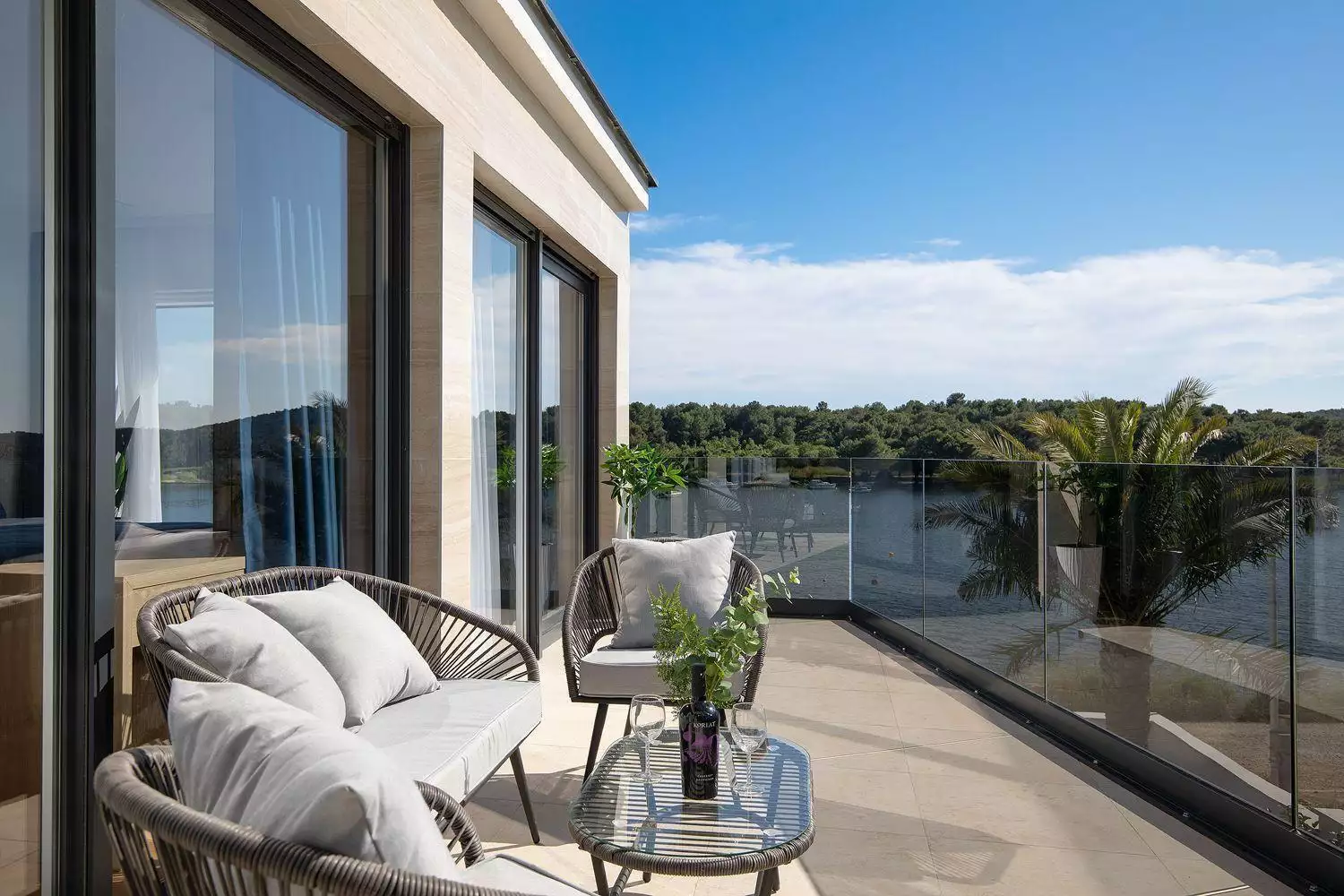 Villa 340m² in Croatia, Medulin. Priced at 2700000€ rent photo-5