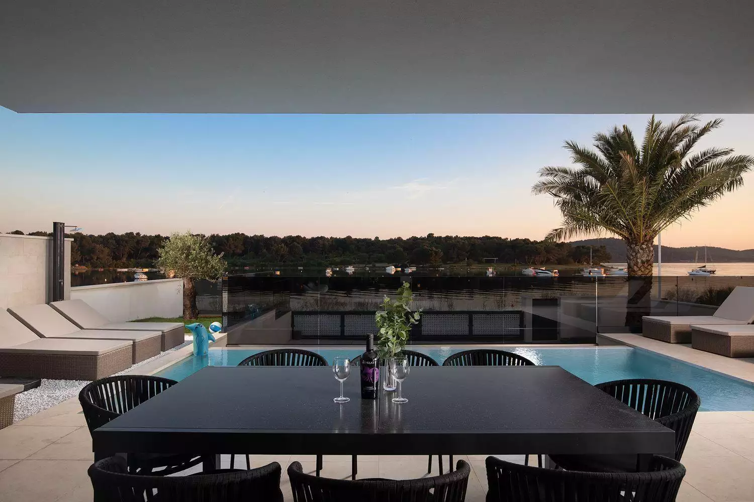 Villa 340m² in Croatia, Medulin. Priced at 2700000€ rent photo-10