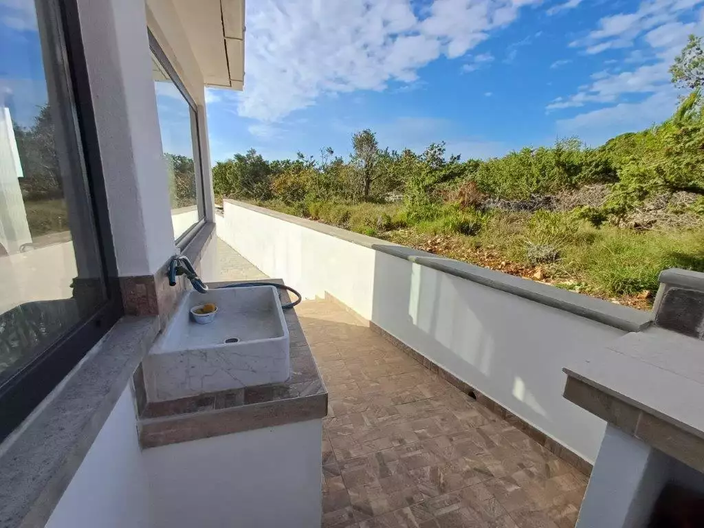 Villa 240m² in Croatia, Primosten. Priced at 750000€ rent photo-7