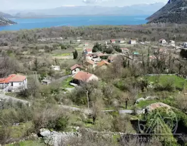 Buy in Montenegro for 230000€