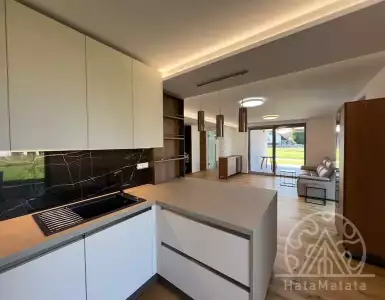 Buy in Slovenia for 650000€