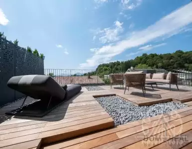 Buy in Slovenia for 1448000€