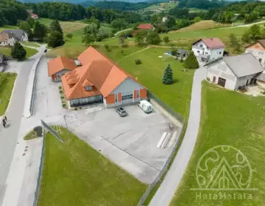 Buy in Slovenia for 680000€