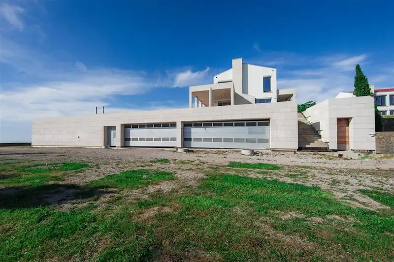 Land 33102m² in Slovenia, Izola. Priced at 3900000€ rent photo-18