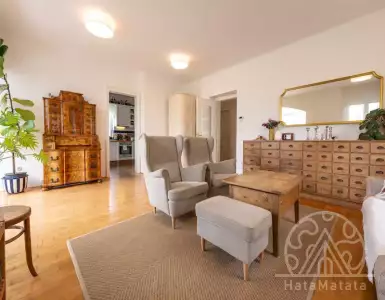 Buy in Slovenia for 1780000€