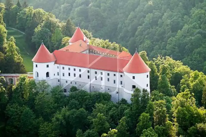 Hotels 1m² in Slovenia, Brezice. Priced at 10000000€ rent photo-2