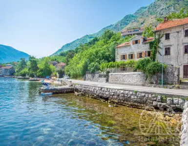 Buy in Montenegro for 950000€