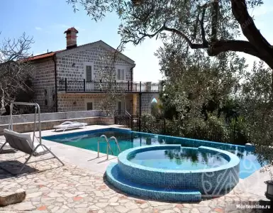 Buy in Montenegro for 2850000€