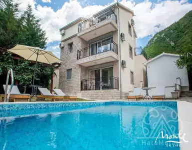 Buy in Montenegro for 850000€