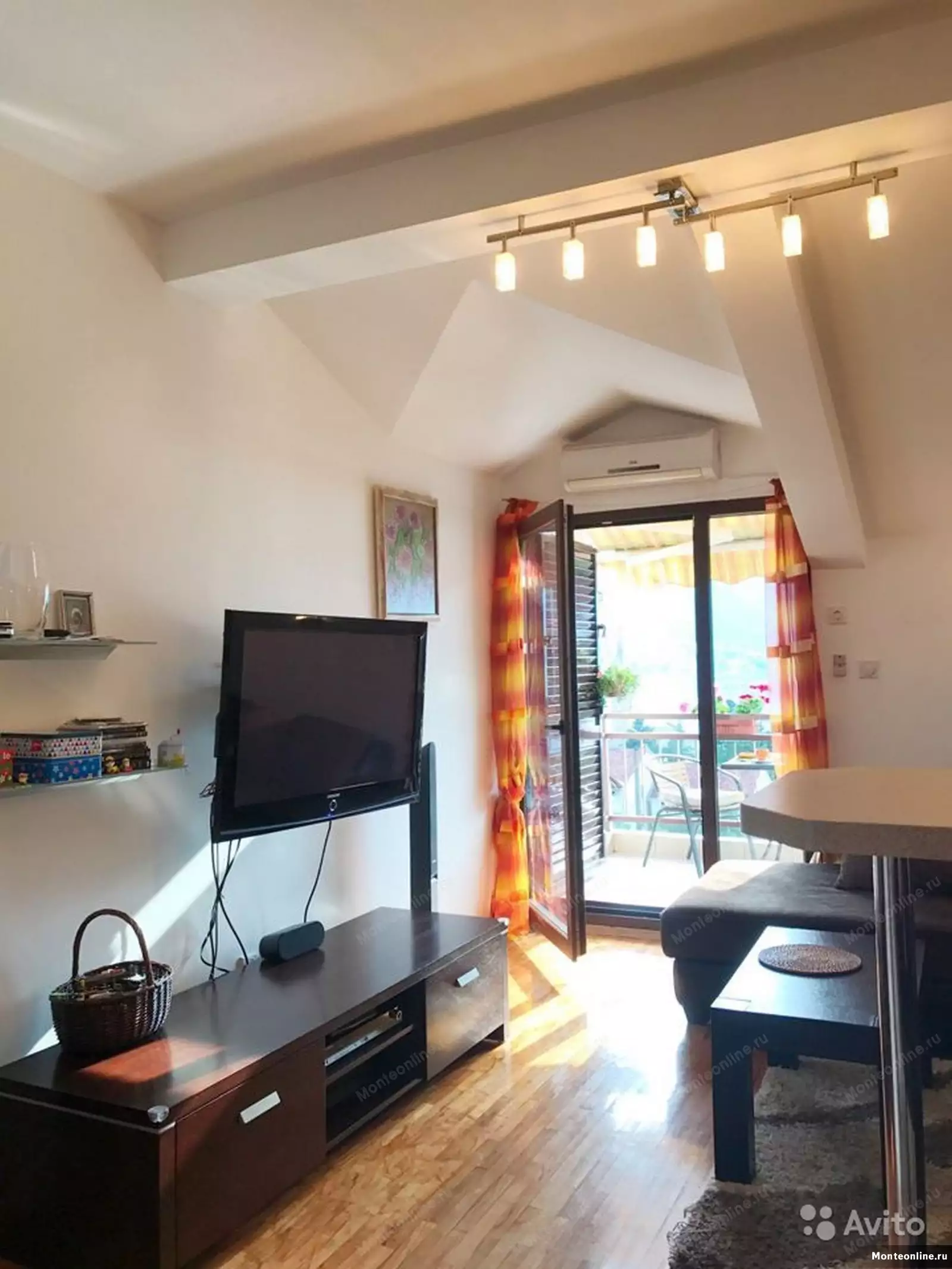 Flat 63m² in Montenegro, Dobrota. Priced at 135000€ rent photo-3