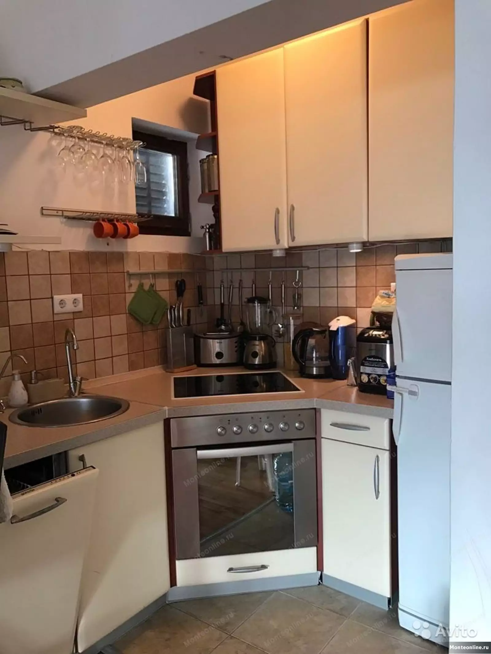 Flat 63m² in Montenegro, Dobrota. Priced at 135000€ rent photo-13