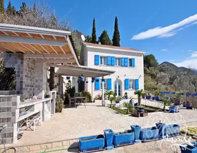 Buy in Montenegro for 1650000€