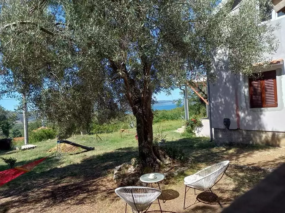 Villa 180m² in Montenegro, Tivat. Priced at 315000€ rent photo-5