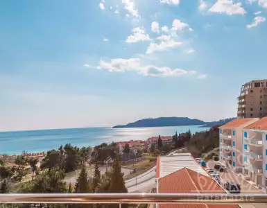 Buy in Montenegro for 406600€