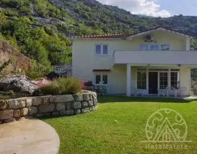 Buy in Montenegro for 490000€