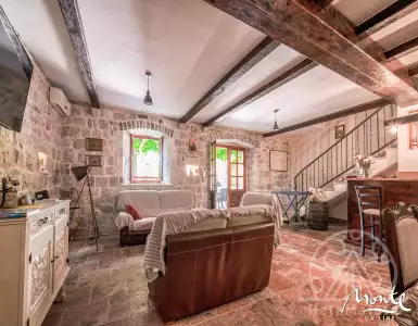 Buy in Montenegro for 2300000€