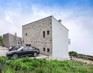 Buy in Montenegro for 350000€