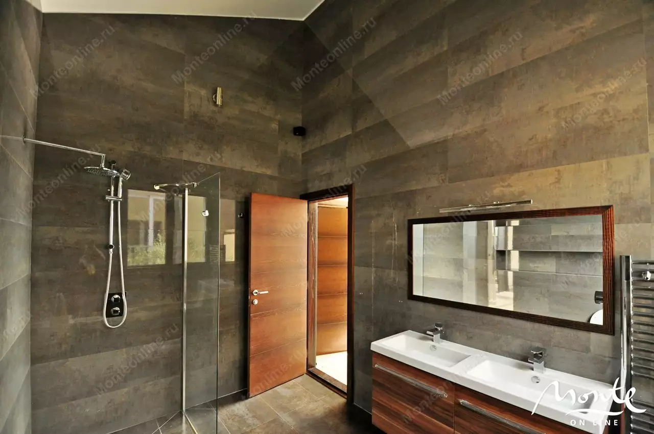 Villa 187m² in Montenegro, Tivat. Priced at 320000€ rent photo-13