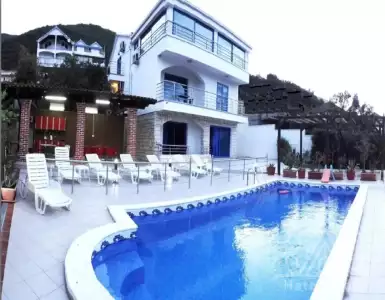 Buy in Montenegro for 785000€