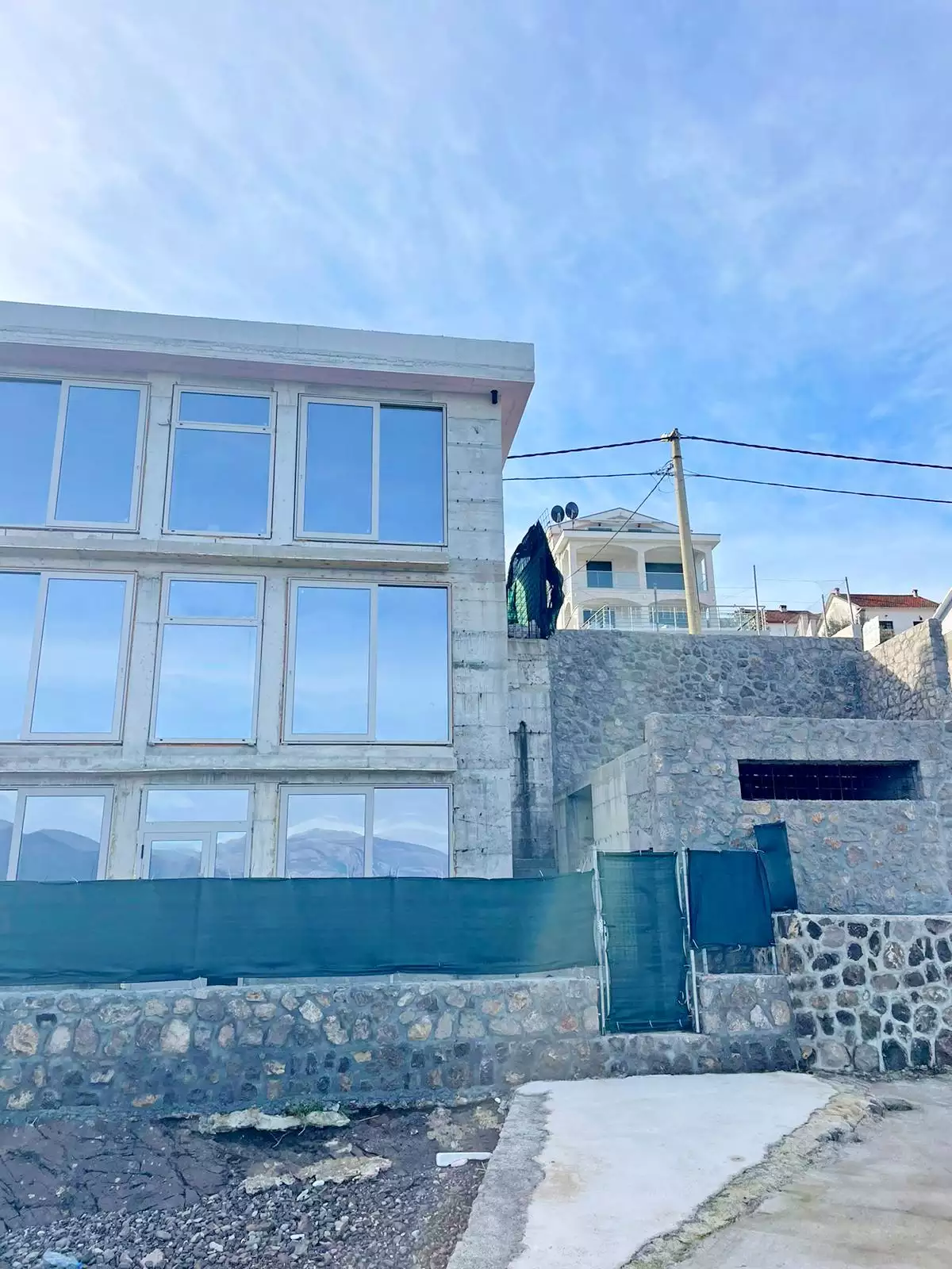 Villa 200m² in Montenegro, Krasici. Priced at 850000€ rent photo-6