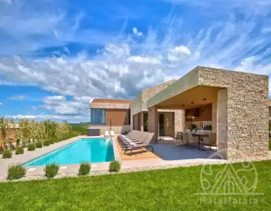 Buy in Croatia for 1990000€