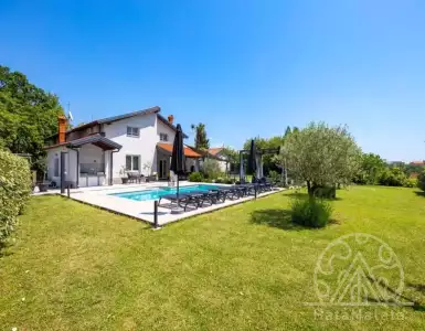 Buy in Croatia for 920000€