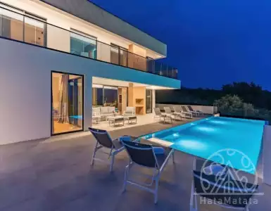 Buy in Croatia for 2200000€