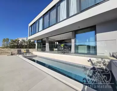 Buy in Croatia for 2000000€