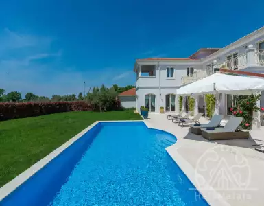 Buy in Croatia for 1870000€