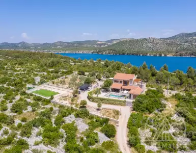 Buy in Croatia for 1650000€