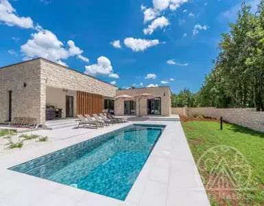 Buy in Croatia for 685000€