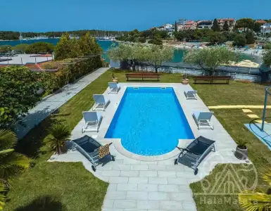 Buy in Croatia for 2100000€