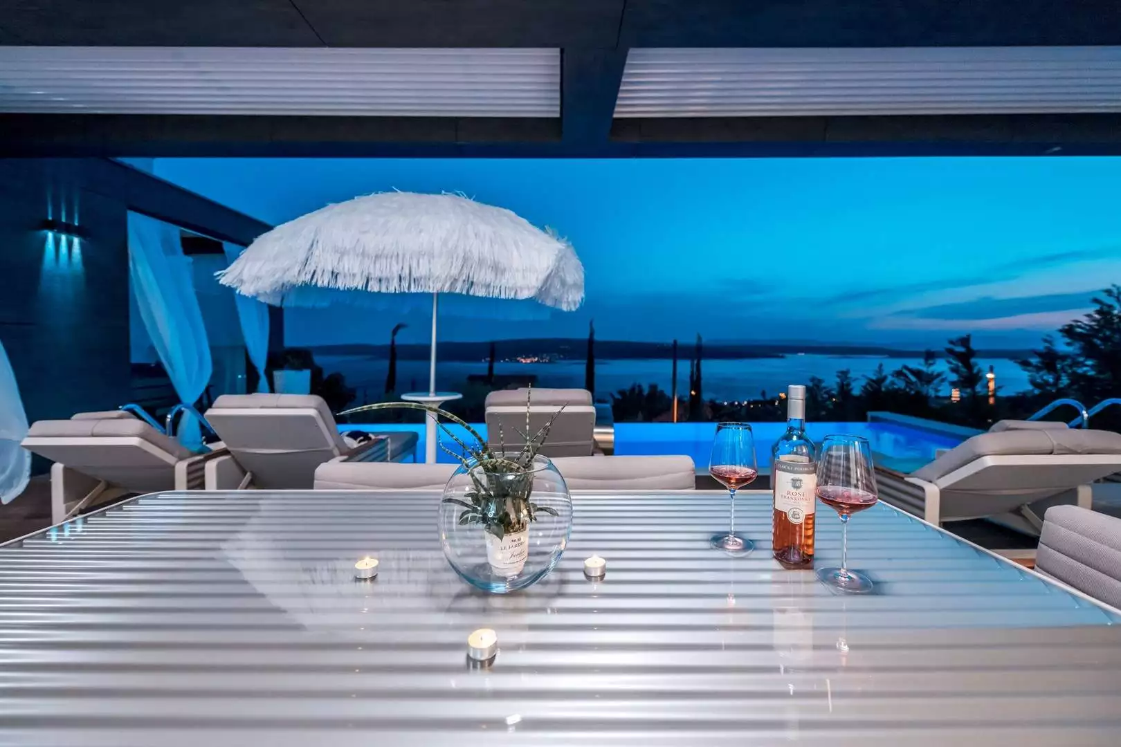 House 300m² in Croatia, Crikvenica. Priced at 1650000€ rent photo-7