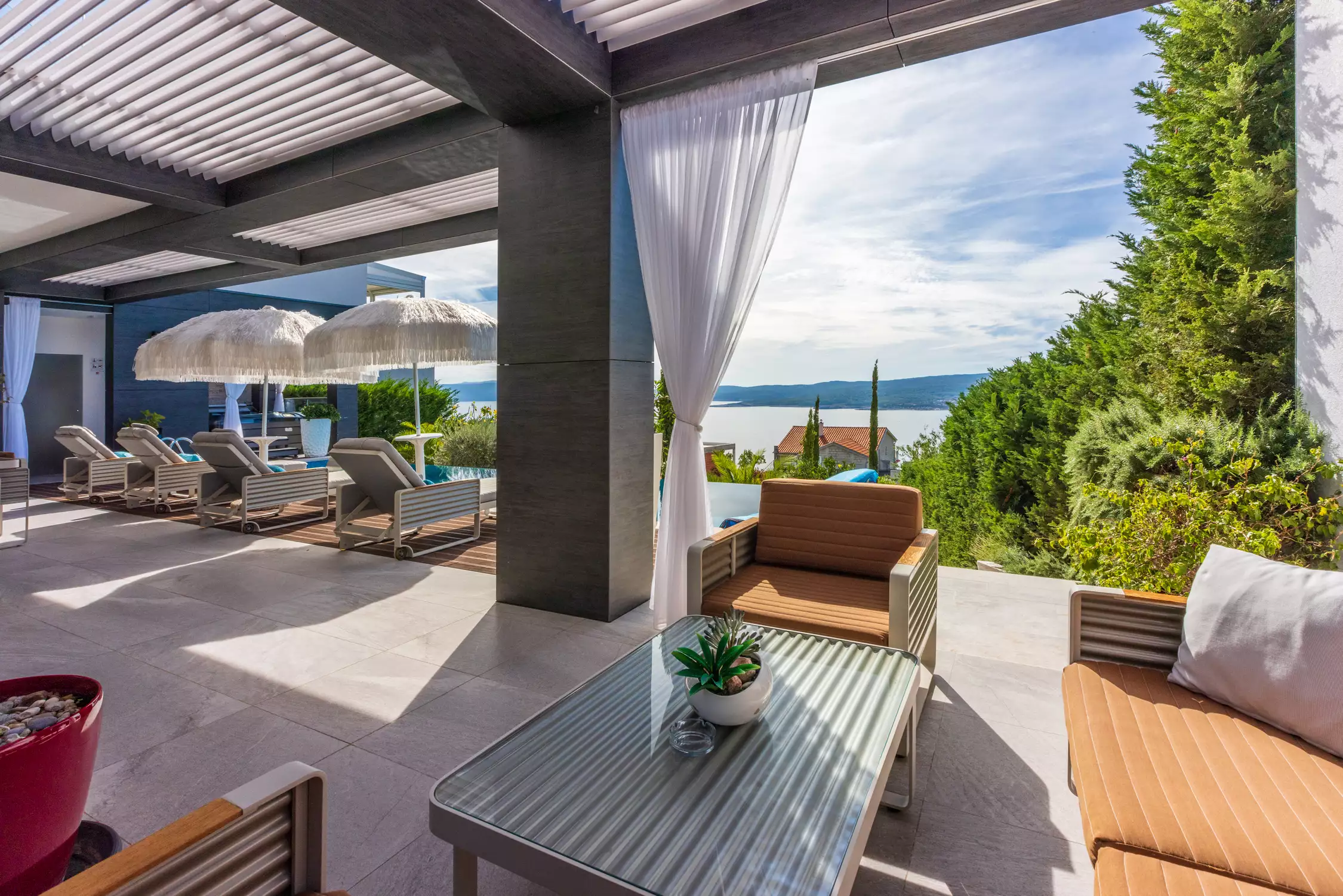 House 300m² in Croatia, Crikvenica. Priced at 1650000€ rent photo-18