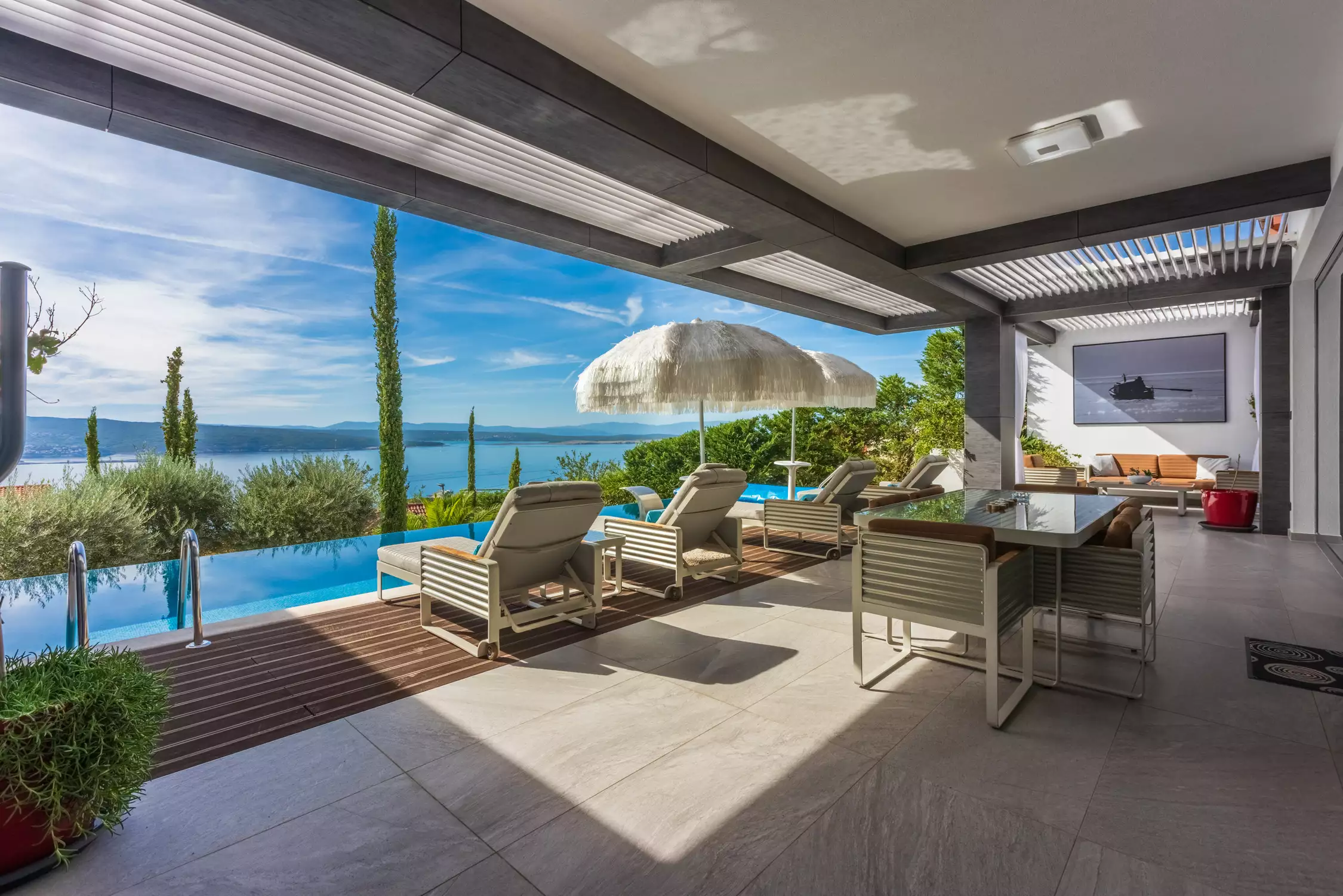 House 300m² in Croatia, Crikvenica. Priced at 1650000€ rent photo-24