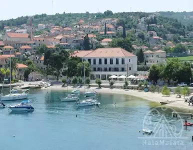 Buy in Croatia for 6000000€